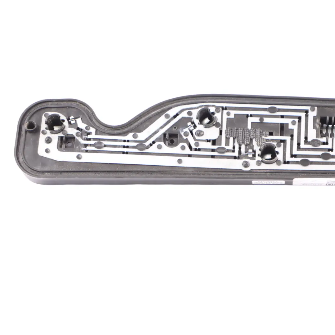  Portalámparas Mercedes W907 W910 Trasera Izquierda Portalámparas - SKU A9108206800 - Número de pieza A9108206800