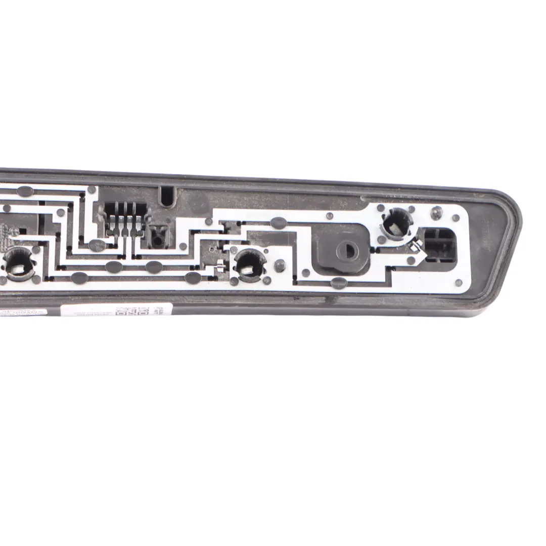 Support d'Ampoule Mercedes W907 W910 Douille Lampe Arrière Gauche pour à propos du numéro de pièce A9108206800 Support d'Ampoule Mercedes W907 W910 Douille Lampe Arrière Gauche - SKU A9108206800 - Numéro de pièce A9108206800