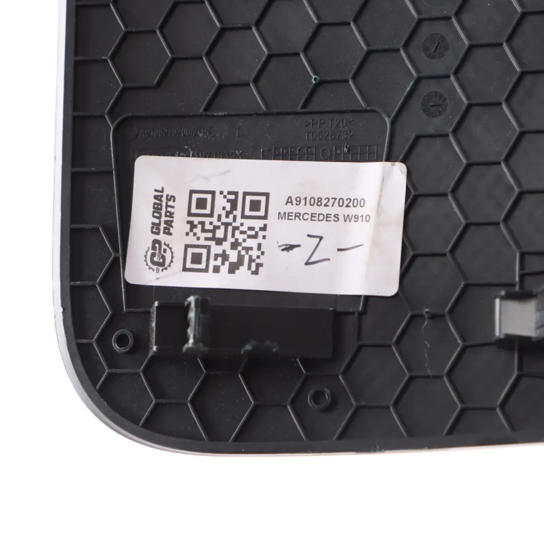 Mercedes Sprinter W910 Salpicadero Altavoz Cubierta Panel Negro - SKU A9108270200 - Número de pieza A9108270200