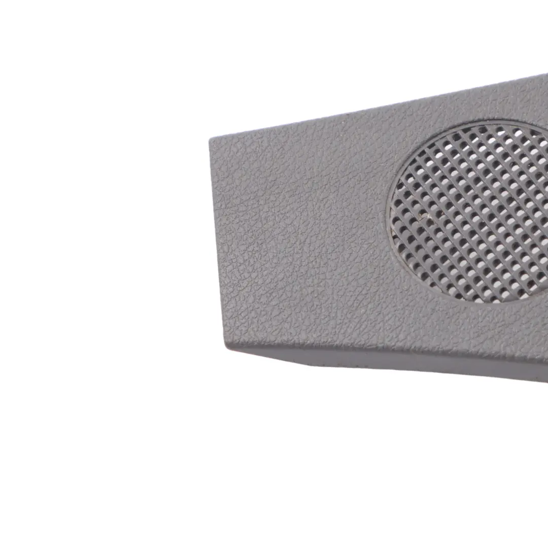 Dashboard Lautsprecher Abdeckung Rechts Panel Trim für Mercedes W910 mit Teilenummer A9108270400 Mercedes W910 Dashboard Lautsprecher Abdeckung Rechts Panel Trim - SKU A9108270400 - Teilenummer A9108270400