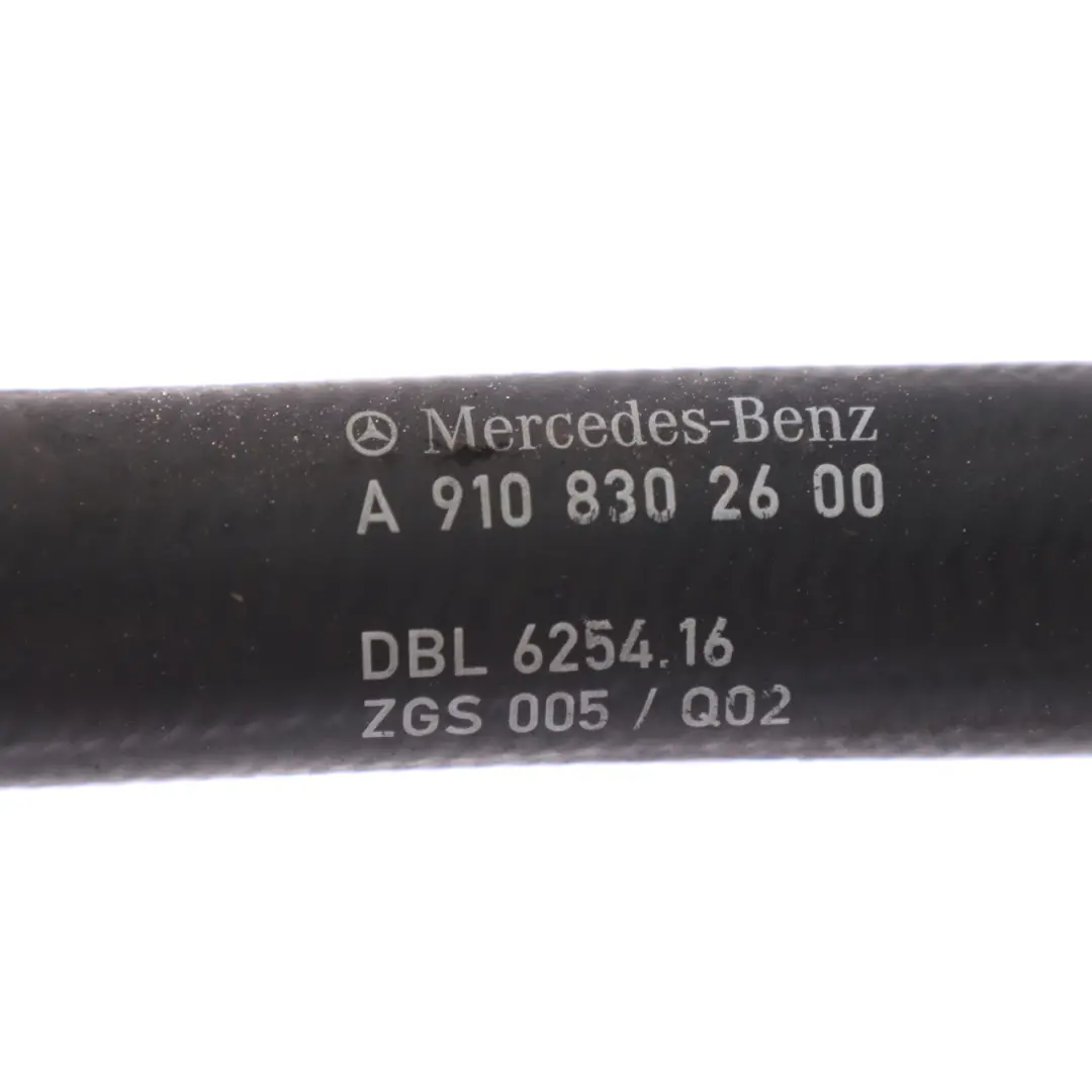 OM651 Tuyau d'eau de chauffage et de pour Mercedes Sprinter W910 Diesel à propos du numéro de pièce A9108302600 Mercedes Sprinter W910 Diesel OM651 Tuyau d'eau de chauffage et de - SKU A9108302600 - Numéro de pièce A9108302600