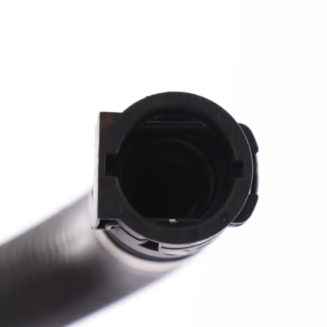 OM651 Heizung Kühlmittel Wasserschlauch für Mercedes Sprinter W910 mit Teilenummer A9108302600 Mercedes Sprinter W910 OM651 Heizung Kühlmittel Wasserschlauch - SKU A9108302600 - Teilenummer A9108302600