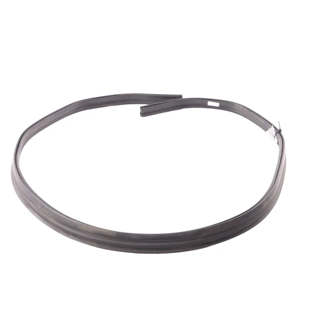 Capot Capot caoutchouc Joint d'étanchéité pour Mercedes Sprinter W910 à propos du numéro de pièce A9108871100 Mercedes Sprinter W910 Capot Capot caoutchouc Joint d'étanchéité - SKU A9108871100 - Numéro de pièce A9108871100