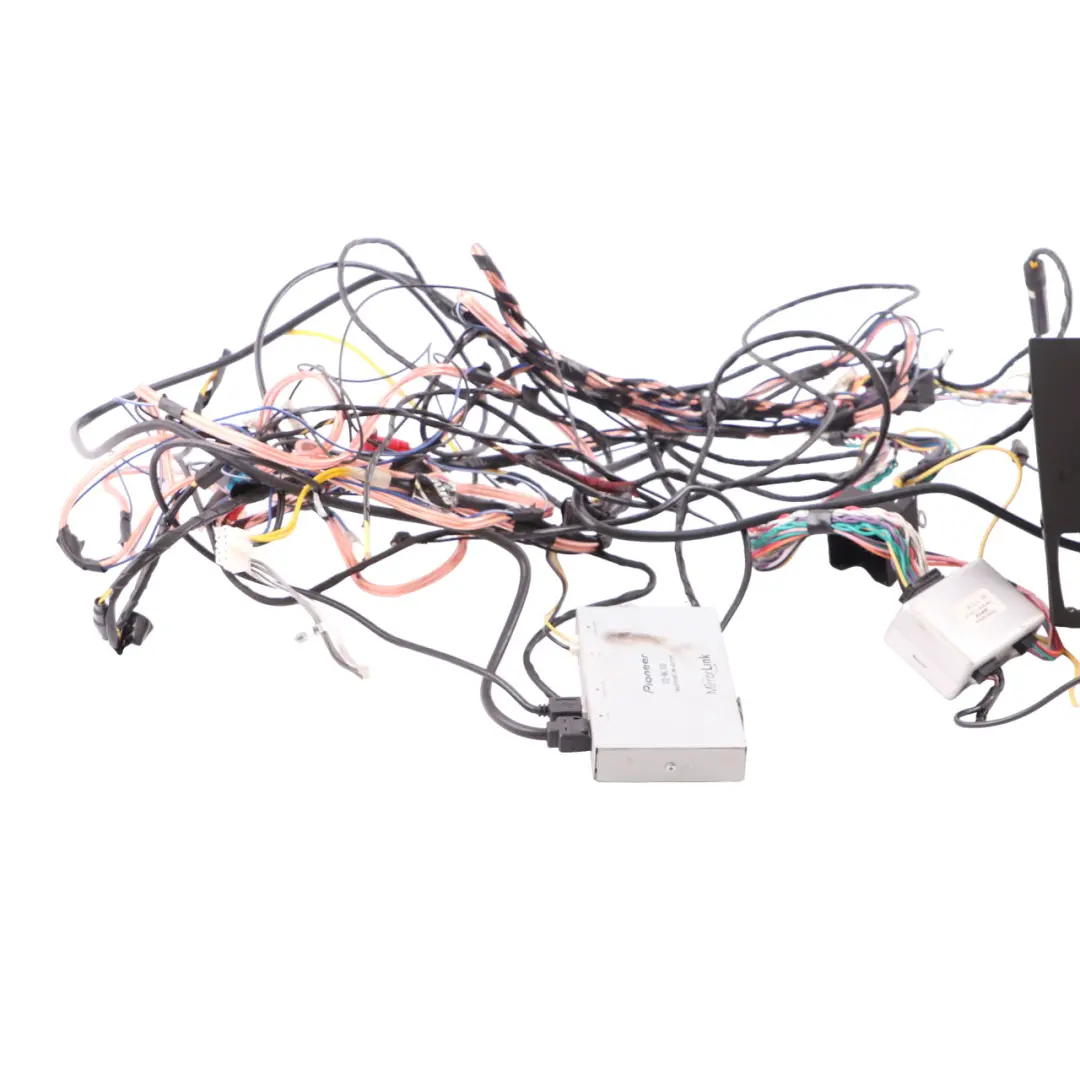 Pioneer Head Unit Radio Multimedia CD DVD AUX Bluetooth Player to with Part number AVH-X5600BT Pioneer Head Unit Radio Multimedia CD DVD AUX Bluetooth Player - SKU AVH-X5600BT - Part number AVH-X5600BT