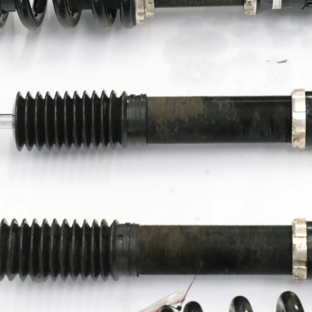 Entretoise à ressort BC Racing Jeu d'amortisseurs avant-arrière Mercedes W213 - SKU BCRACING STRUT SET - Numéro de pièce BCRACING STRUT SET