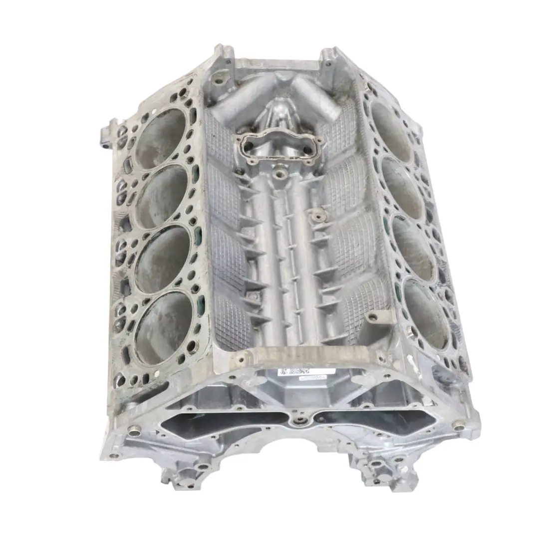 Motor 8 Cylinder Block V8 For Coffee Table Project - NO USABLE COMO PARTES BMW - SKU Engine Block For Coffee Table-6 - Número de pieza Engine Block For Coffee Table