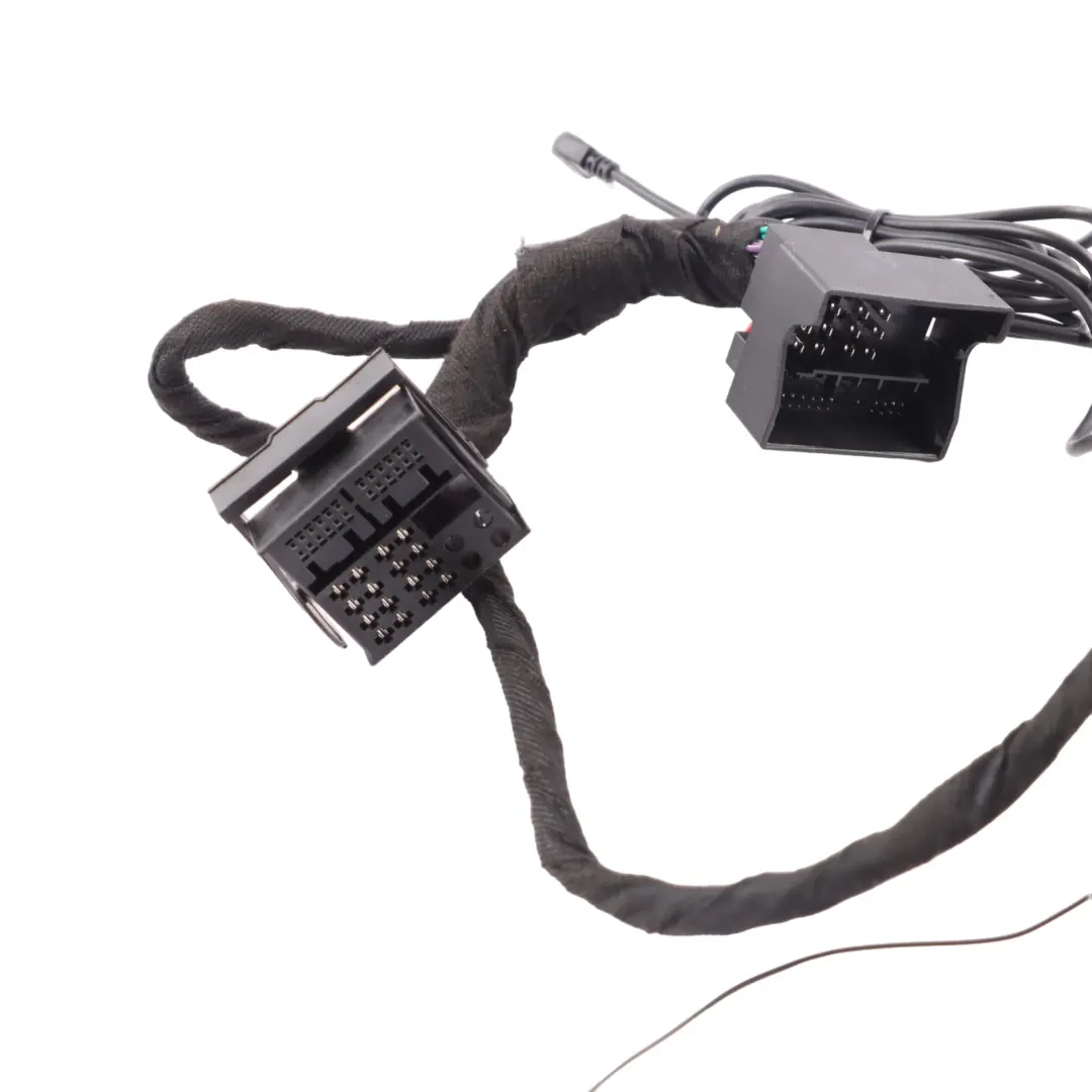 VeeHive CCC Android Apple CarPlay Retrofit Set Unit Cables Module to BMW F20 with Part number F20 LCI RETROFIT BMW F20 VeeHive CCC Android Apple CarPlay Retrofit Set Unit Cables Module - SKU F20 LCI RETROFIT - Part number F20 LCI RETROFIT