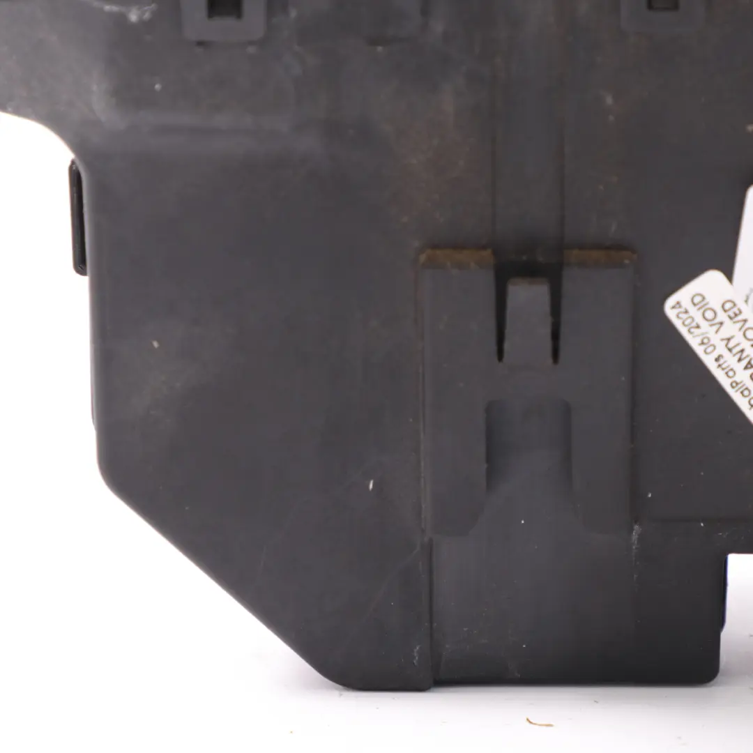 Prefuse Fuse Distribution Box Unit Front to Mercedes W221 with Part number A2215401250 Mercedes W221 Prefuse Fuse Distribution Box Unit Front - SKU lhd-A2215401250 - Part number A2215401250