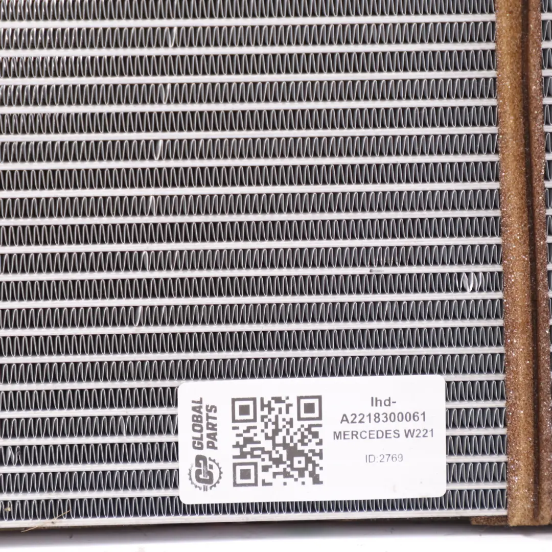 Wymiennik Ciepła Chłodnica Nagrzewnicy do Mercedes SLK W221 o numerze A2218300061 Mercedes SLK W221 Wymiennik Ciepła Chłodnica Nagrzewnicy - SKU LHD-A2218300061 - Numer Części A2218300061