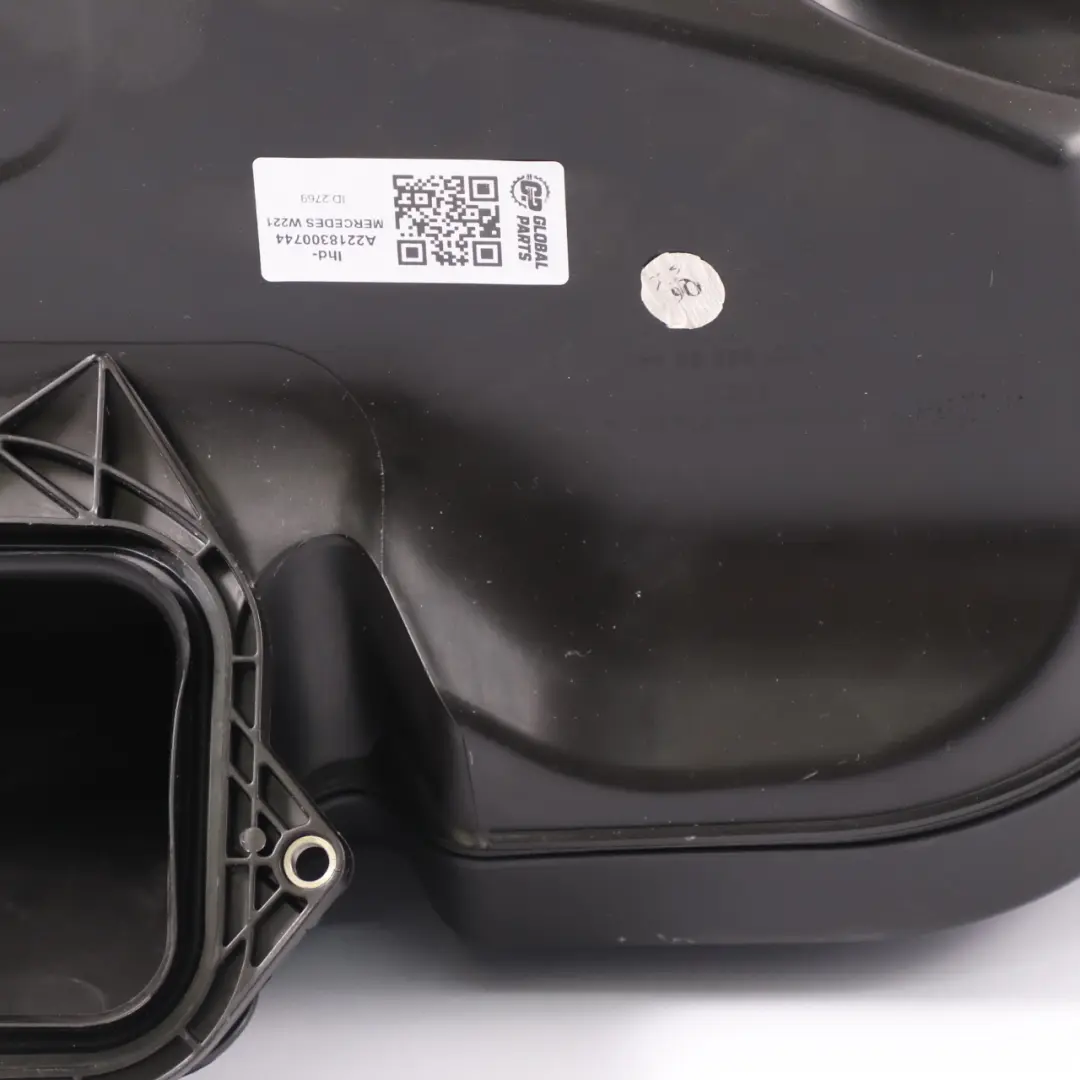 S500 OM273 Kanał Powietrza Spływ Podszybia do Mercedes W221 o numerze A2218300744 Mercedes W221 S500 OM273 Kanał Powietrza Spływ Podszybia - SKU lhd-A2218300744 - Numer Części A2218300744