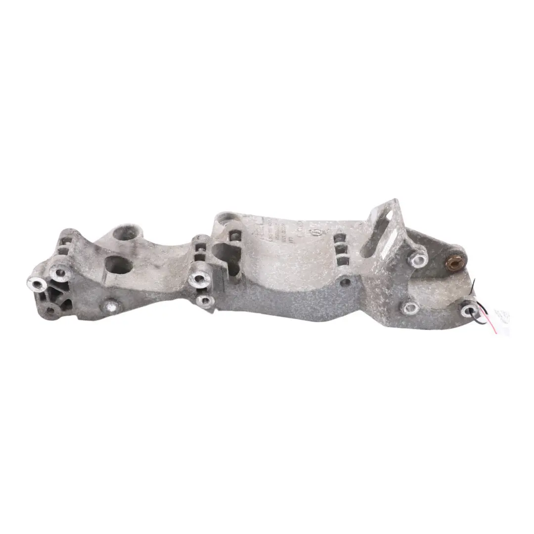 Volkswagen Caddy 1.9 TDI BLS Support d'alternateur 045903143F - SKU 045903141F - Numéro de pièce 045903141F