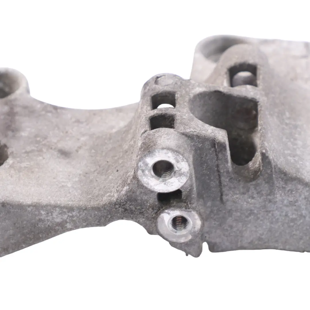 Wspornik Mocowania Alternatora 045903143F do Volkswagen Caddy 1.9 TDI BLS o numerze 045903141F Volkswagen Caddy 1.9 TDI BLS Wspornik Mocowania Alternatora 045903143F - SKU 045903141F - Numer Części 045903141F