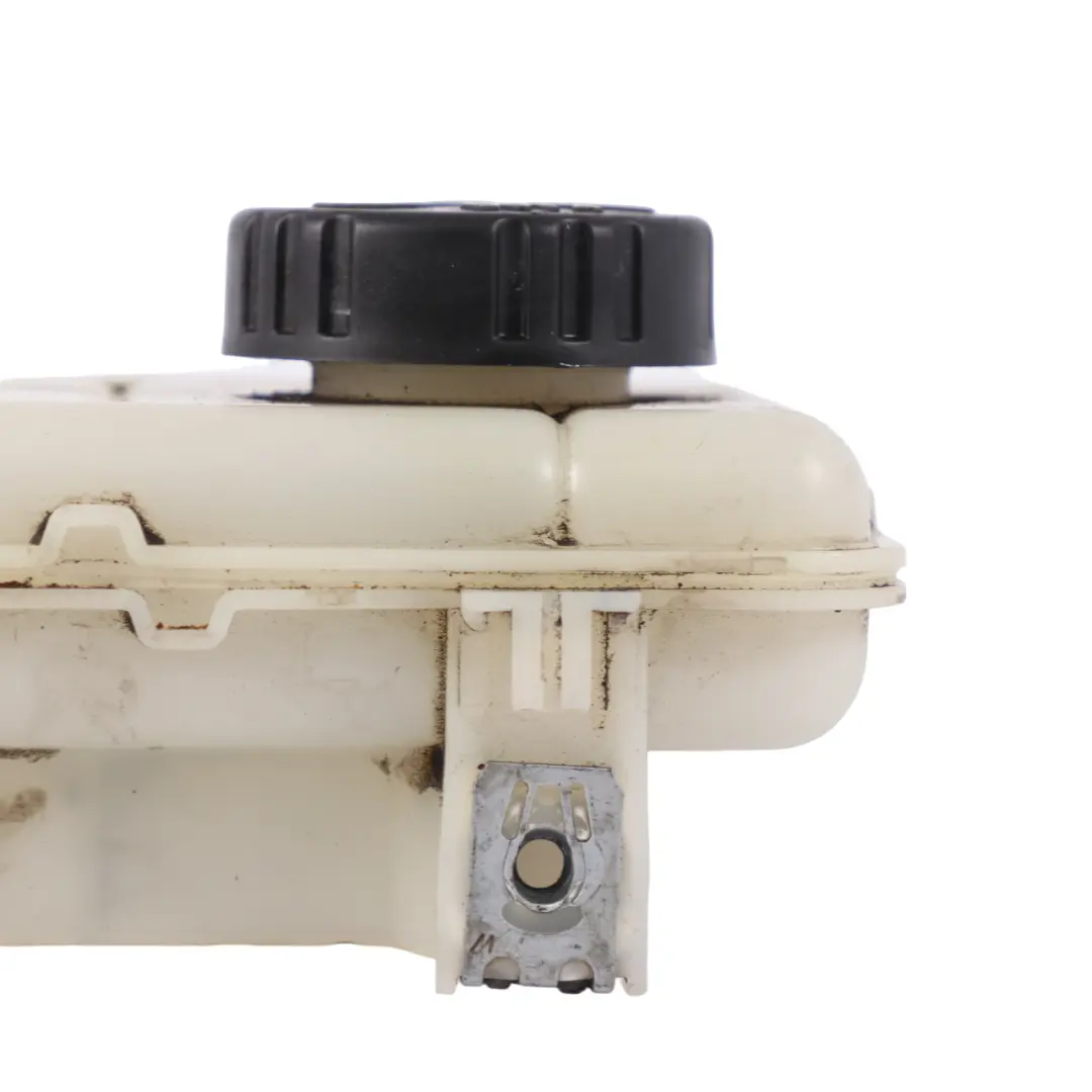 Brake Fluid Reservoir Tank to Renault Trafic 3 with Part number 460913647R Renault Trafic 3 Brake Fluid Reservoir Tank - SKU rhd-460913647R - Part number 460913647R