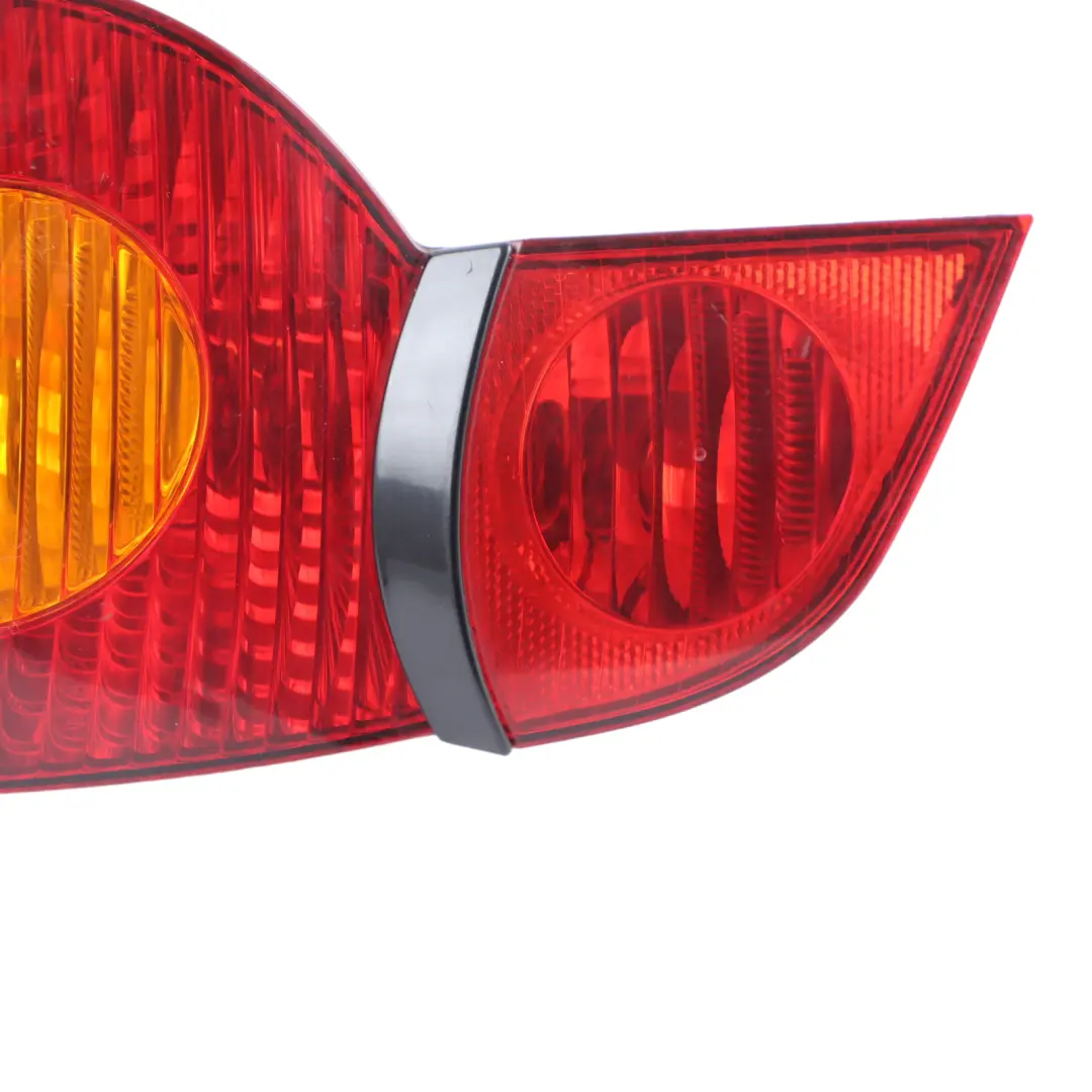 Tail Light Lamp Right Rear O/S Black Sapphire 475 to BMW Z4 E85 Rear with Part number 7165724 BMW Z4 E85 Rear Tail Light Lamp Right Rear O/S Black Sapphire 475 - SKU rhd-7165724-7 - Part number 7165724