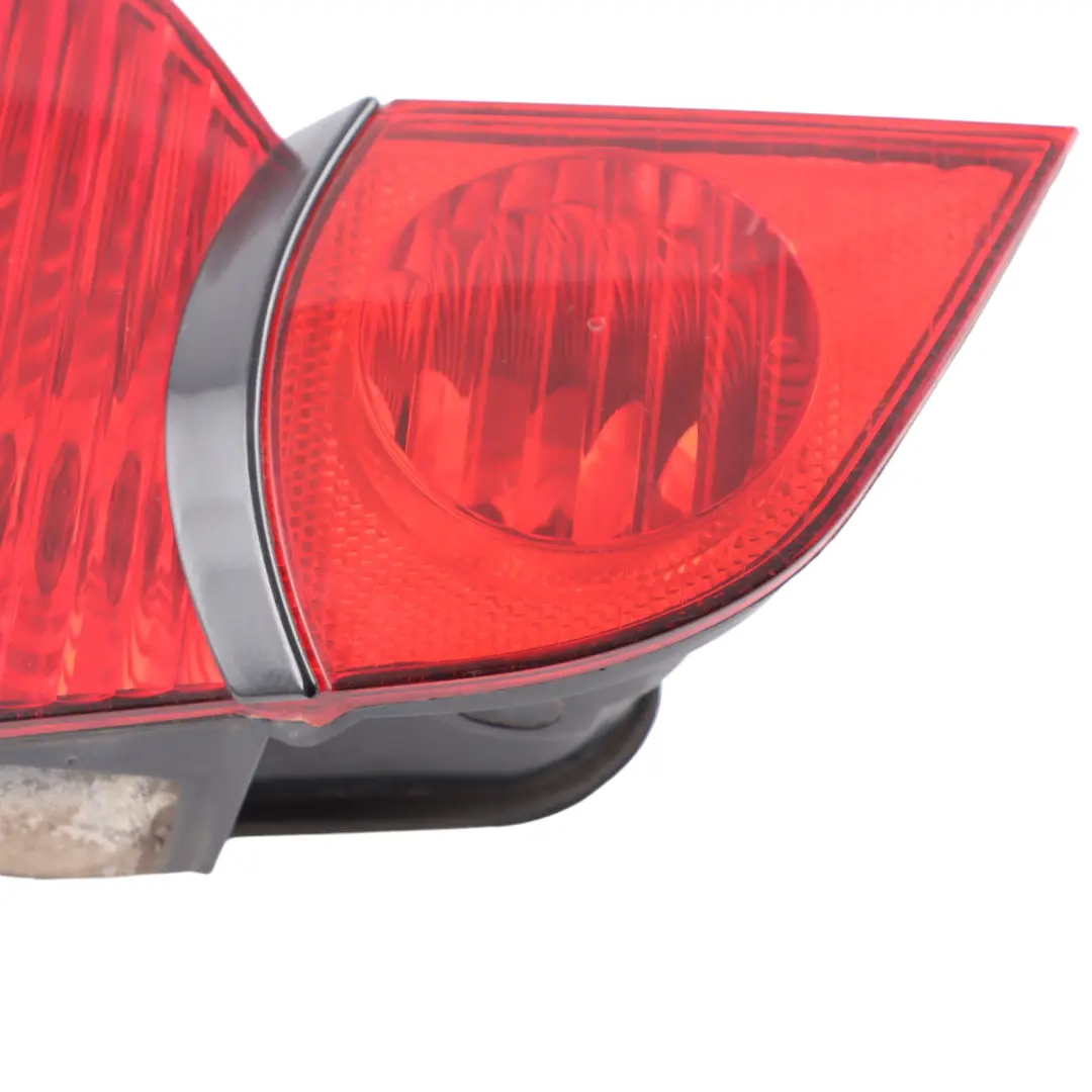 Tail Light Lamp Right Rear O/S Black Sapphire 475 to BMW Z4 E85 Rear with Part number 7165724 BMW Z4 E85 Rear Tail Light Lamp Right Rear O/S Black Sapphire 475 - SKU rhd-7165724-7 - Part number 7165724