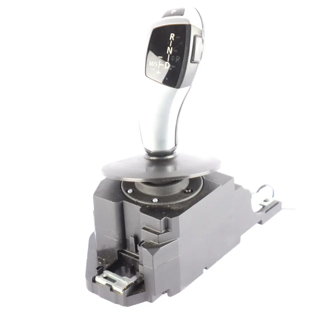 Selector Knob Shifting Steptronic 9174982 to BMW E60 E61 E63 LCI Automatic Gear with Part number 9212219 BMW E60 E61 E63 LCI Automatic Gear Selector Knob Shifting Steptronic 9174982 - SKU rhd-9159751-3 - Part number 9212219