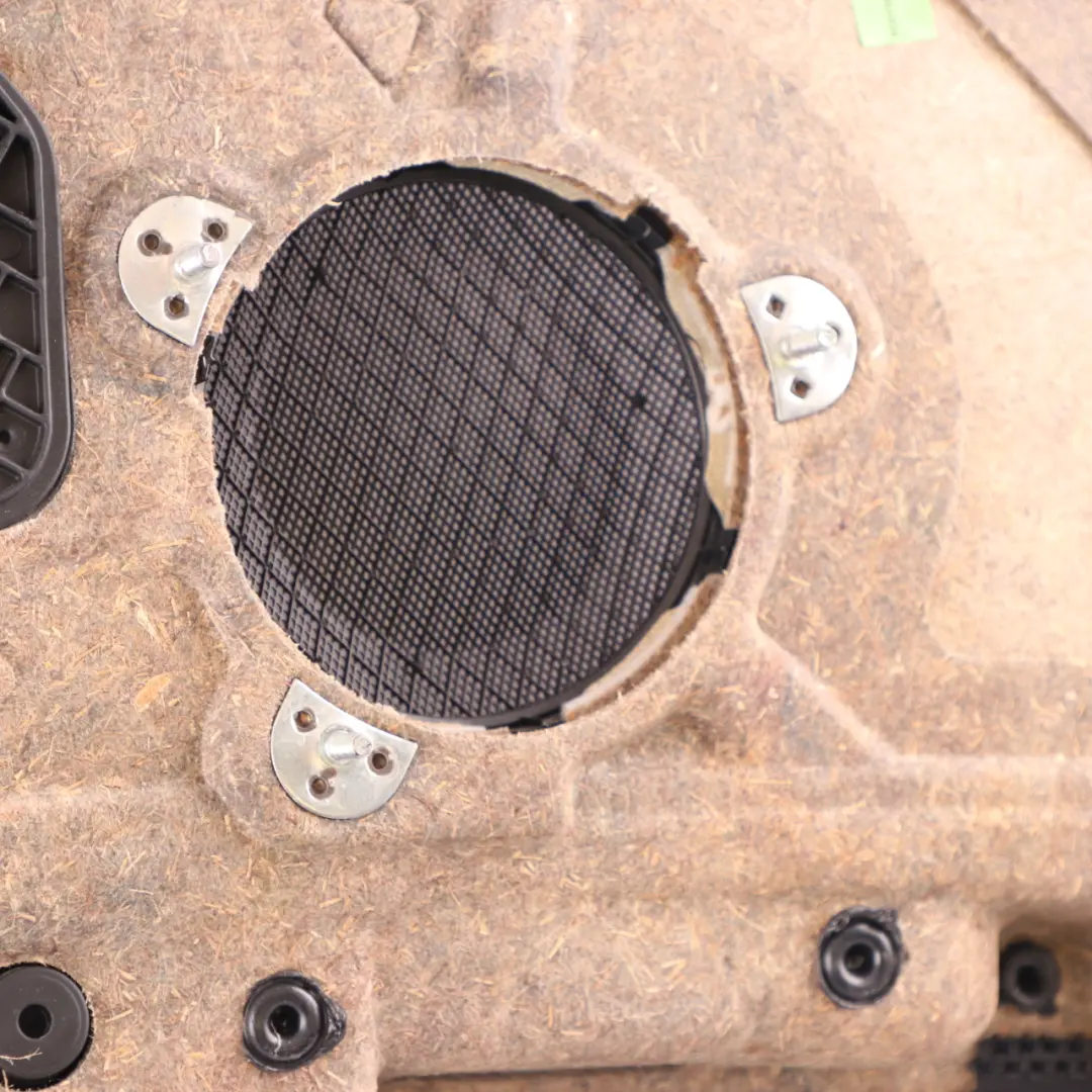 Front Right Door Card O/S Leather Oyster Trim Panel to BMW E90 E91 LCI with Part number 9167830 BMW E90 E91 LCI Front Right Door Card O/S Leather Oyster Trim Panel - SKU rhd-9167830 - Part number 9167830