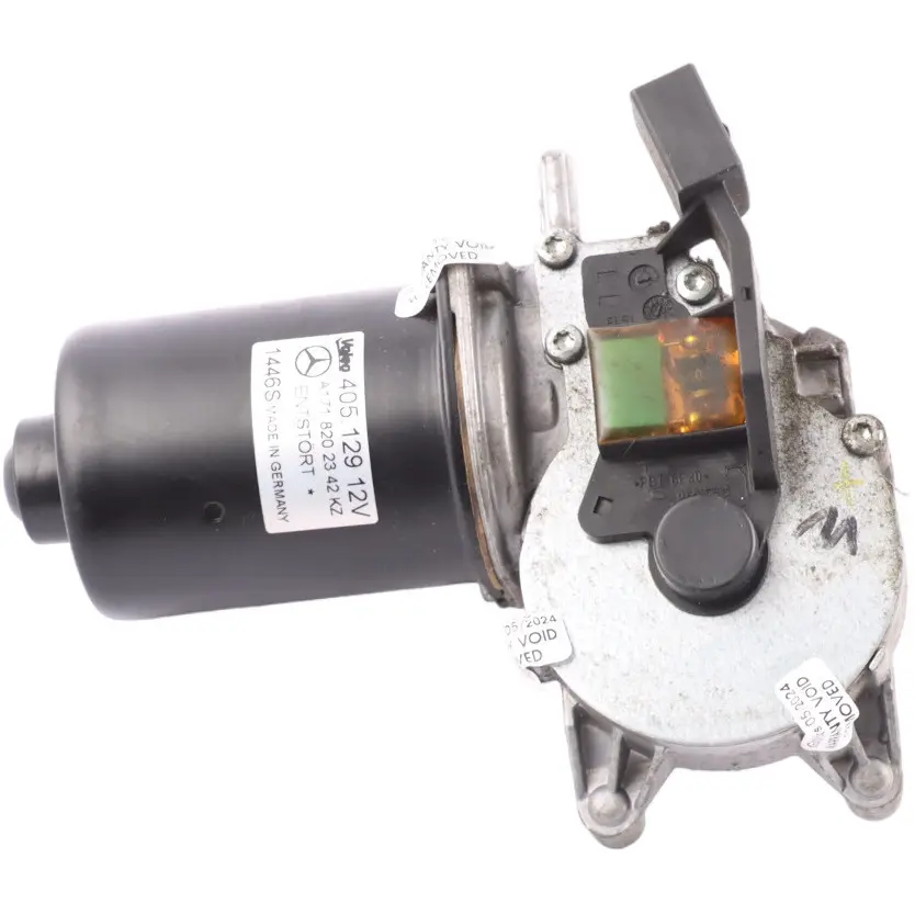 Windscreen Wiper Linkage Motor to Mercedes SLK R171 with Part number A1718202342 Mercedes SLK R171 Windscreen Wiper Linkage Motor - SKU rhd-A1718202342-1 - Part number A1718202342