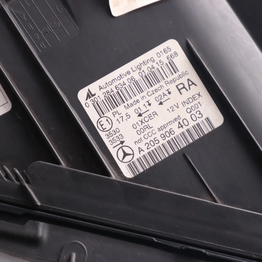 Driver Side Front Right O/S Headlight LED to Mercedes W205 with Part number A2059064003 Mercedes W205 Driver Side Front Right O/S Headlight LED - SKU rhd-A2059064003-1 - Part number A2059064003