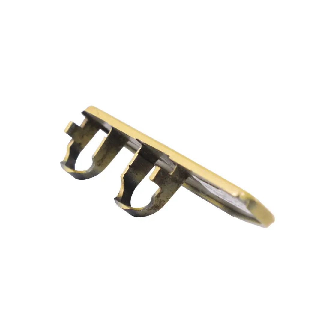 Ugello lavafari destro Phoenix Yellow Metallic per BMW E46 con numero di parte 0004848 BMW E46 Ugello lavafari destro Phoenix Yellow Metallic - SKU 0004848-PGM - Numero di parte 0004848