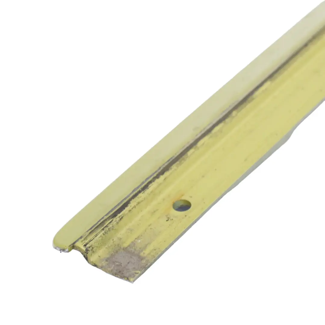 Coperchio posteriore ribaltabile Striscia pannello Phoenix Giallo per BMW E46 Cabrio con numero di parte 0009771 BMW E46 Cabrio Coperchio posteriore ribaltabile Striscia pannello Phoenix Giallo - SKU 0009771-PGM - Numero di parte 0009771