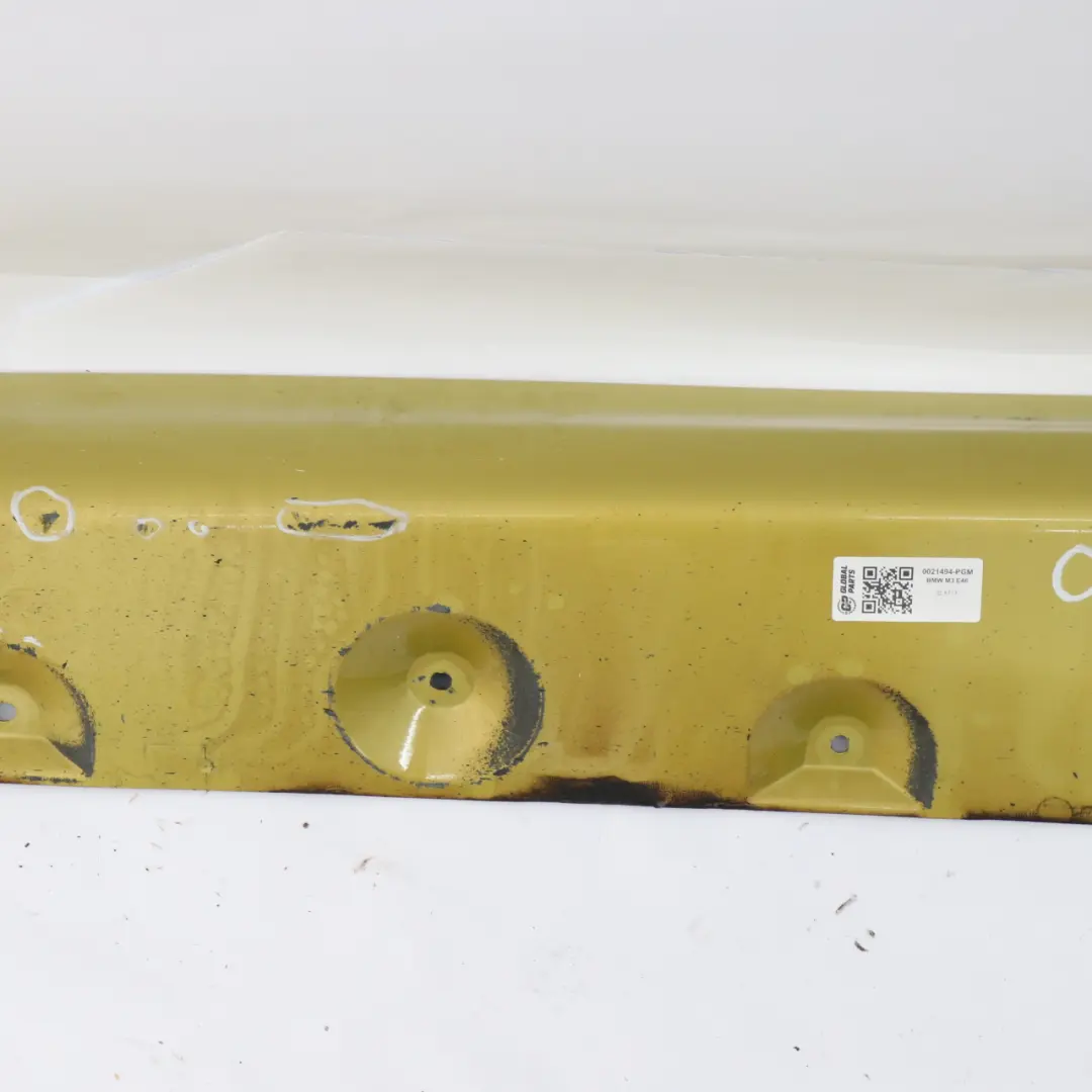 Faldón lateral BMW E46 M3 izquierdo Phoenix Yellow Metallic - 445 para con número de pieza 0021494 Faldón lateral BMW E46 M3 izquierdo Phoenix Yellow Metallic - 445 - SKU 0021494-PGM - Número de pieza 0021494