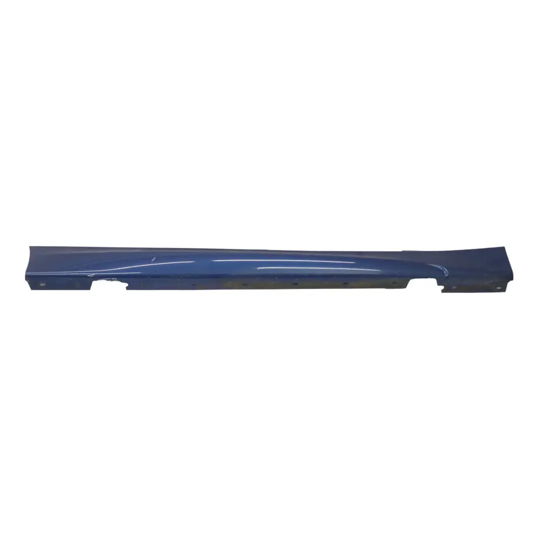 Sill Strip Faldon Lateral Derecho Le Mans Azul - 381 para BMW E87 LCI M Sport con número de pieza 0033556 BMW E87 LCI M Sport Sill Strip Faldon Lateral Derecho Le Mans Azul - 381 - SKU 0033556-LMB5 - Número de pieza 0033556