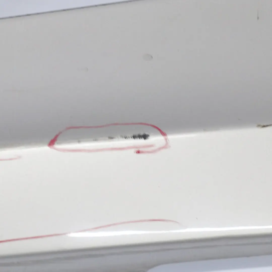 Faldón lateral Sill Strip Izquierda E88 Kaschmirsilber Plata - A72 BMW E81 E82 - SKU 0036143-KAS2 - Número de pieza 0036143