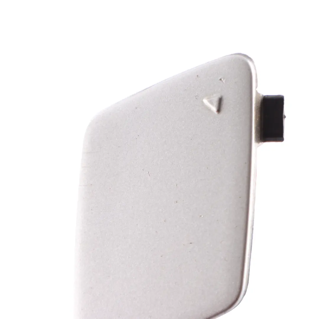 Flap Remolque parachoques delantero Titansilber Plata - 354 7891390 para BMW E90 LCI con número de pieza 0037058 BMW E90 LCI Flap Remolque parachoques delantero Titansilber Plata - 354 7891390 - SKU 0037058-TS - Número de pieza 0037058