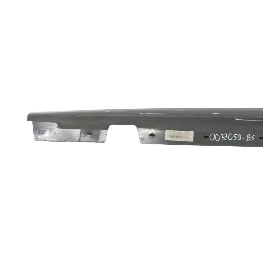 Baguette de seuil Jupe latérale gauche Black Sapphire - 475 pour BMW E90 E91 LCI à propos du numéro de pièce 0037059 BMW E90 E91 LCI Baguette de seuil Jupe latérale gauche Black Sapphire - 475 - SKU 0037059-BS - Numéro de pièce 0037059