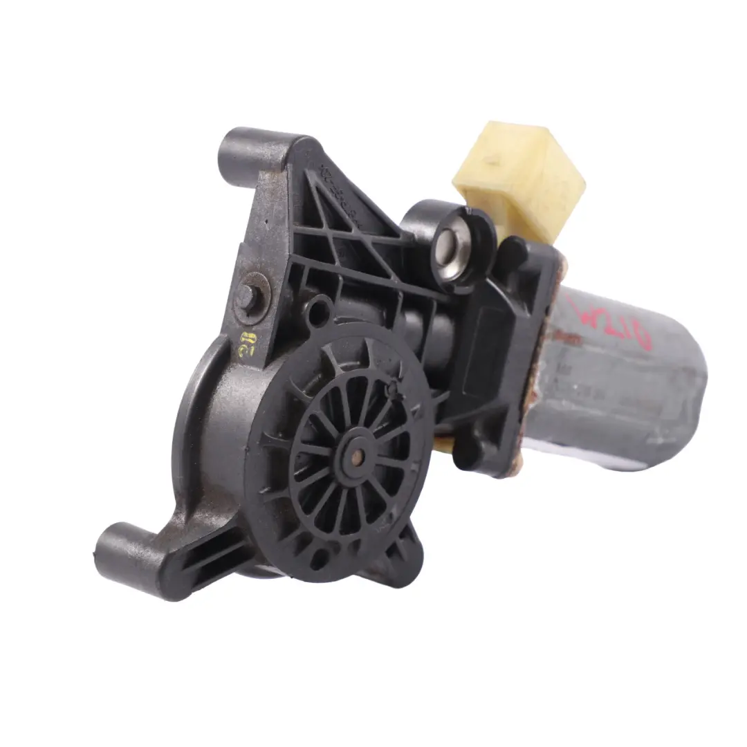 Moteur Lève-Vitre Electrique Porte Avant Gauche pour Mercedes W210 à propos du numéro de pièce 0130821708 Mercedes W210 Moteur Lève-Vitre Electrique Porte Avant Gauche - SKU 0130821708 - Numéro de pièce 0130821708