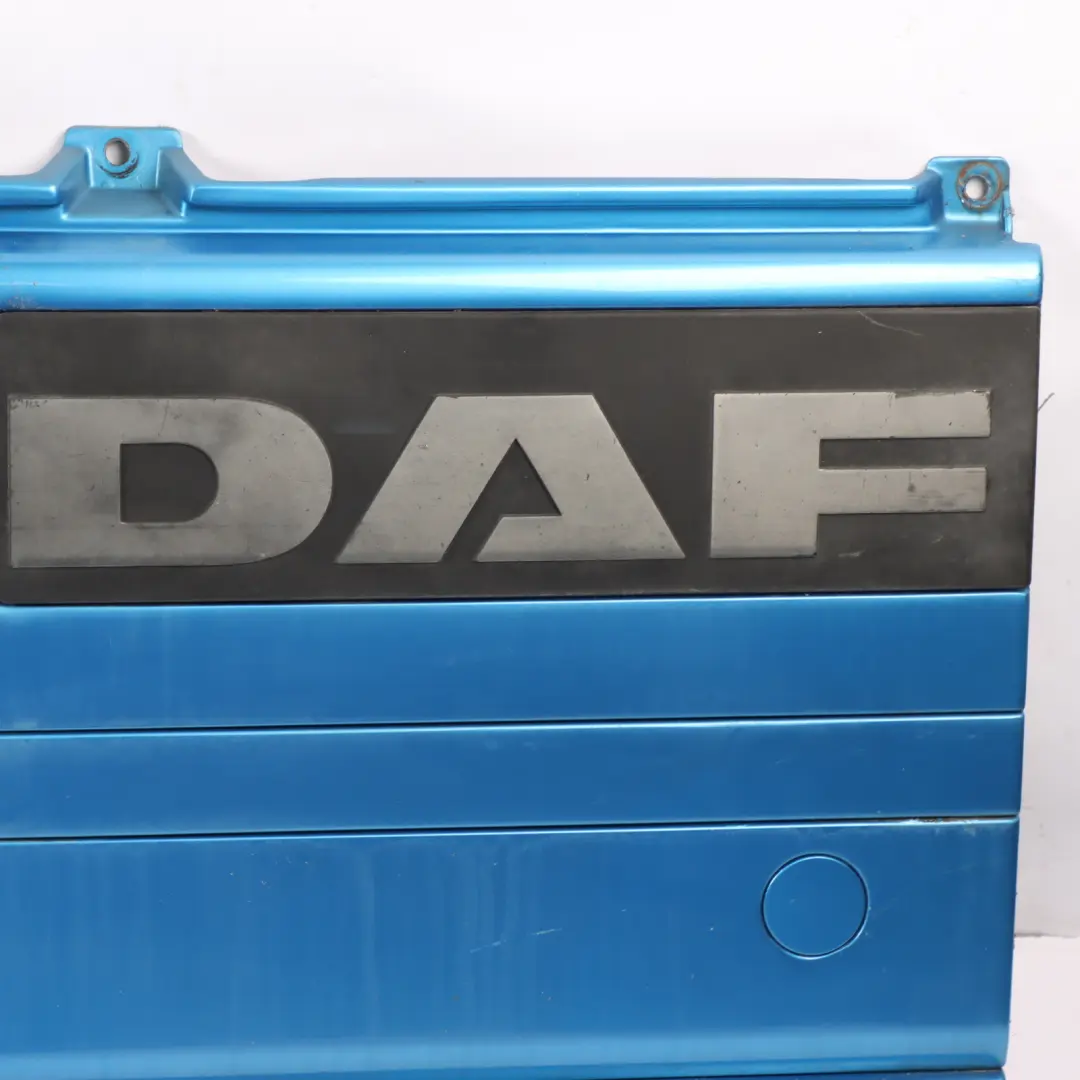85CF Front Hood Bonnet Radiator Grille Trim Panel Cover Jamaica Blue to DAF with Part number 0159534 DAF 85CF Front Hood Bonnet Radiator Grille Trim Panel Cover Jamaica Blue - SKU 0159534 - Part number 0159534