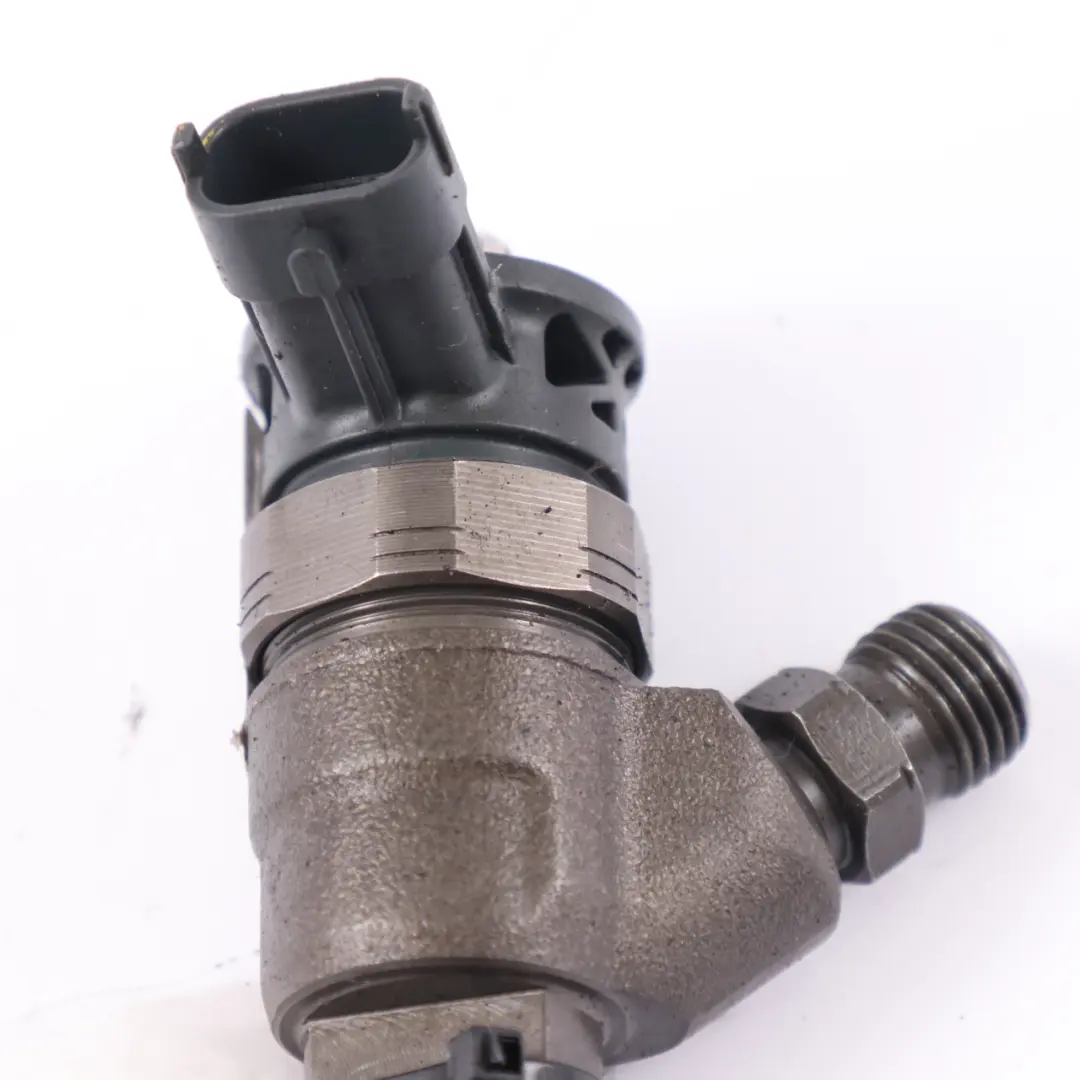 Nissan Qashqai Renault Trafic III Fuel Injector Injection Nozzle - SKU 0445110546 - Part number 0445110546