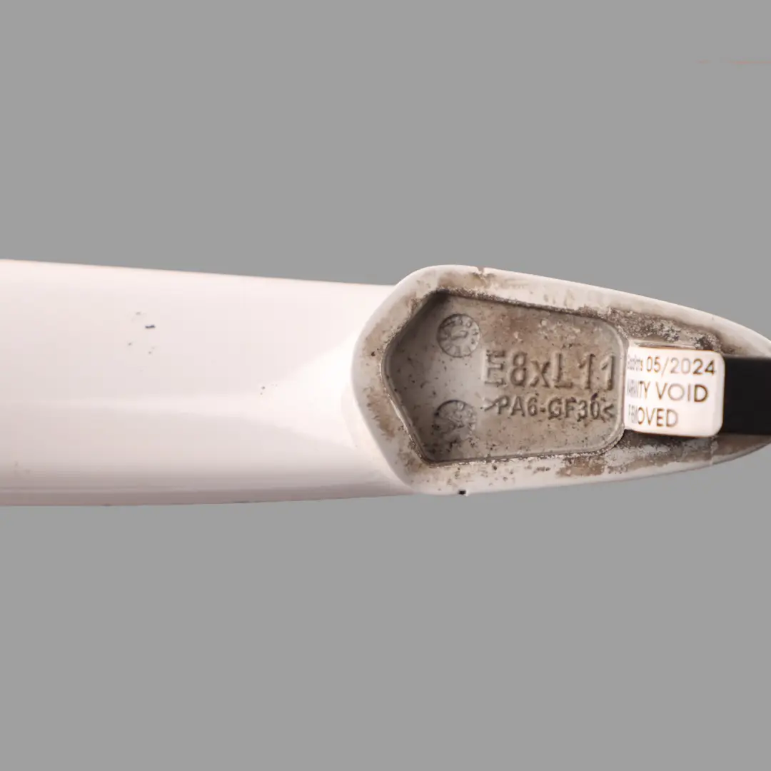 Poignée Arrière Gauche Alpine White - 300 pour BMW E87 E90 E91 à propos du numéro de pièce 0445181 BMW E87 E90 E91 Poignée Arrière Gauche Alpine White - 300 - SKU 0445181-AW - Numéro de pièce 0445181