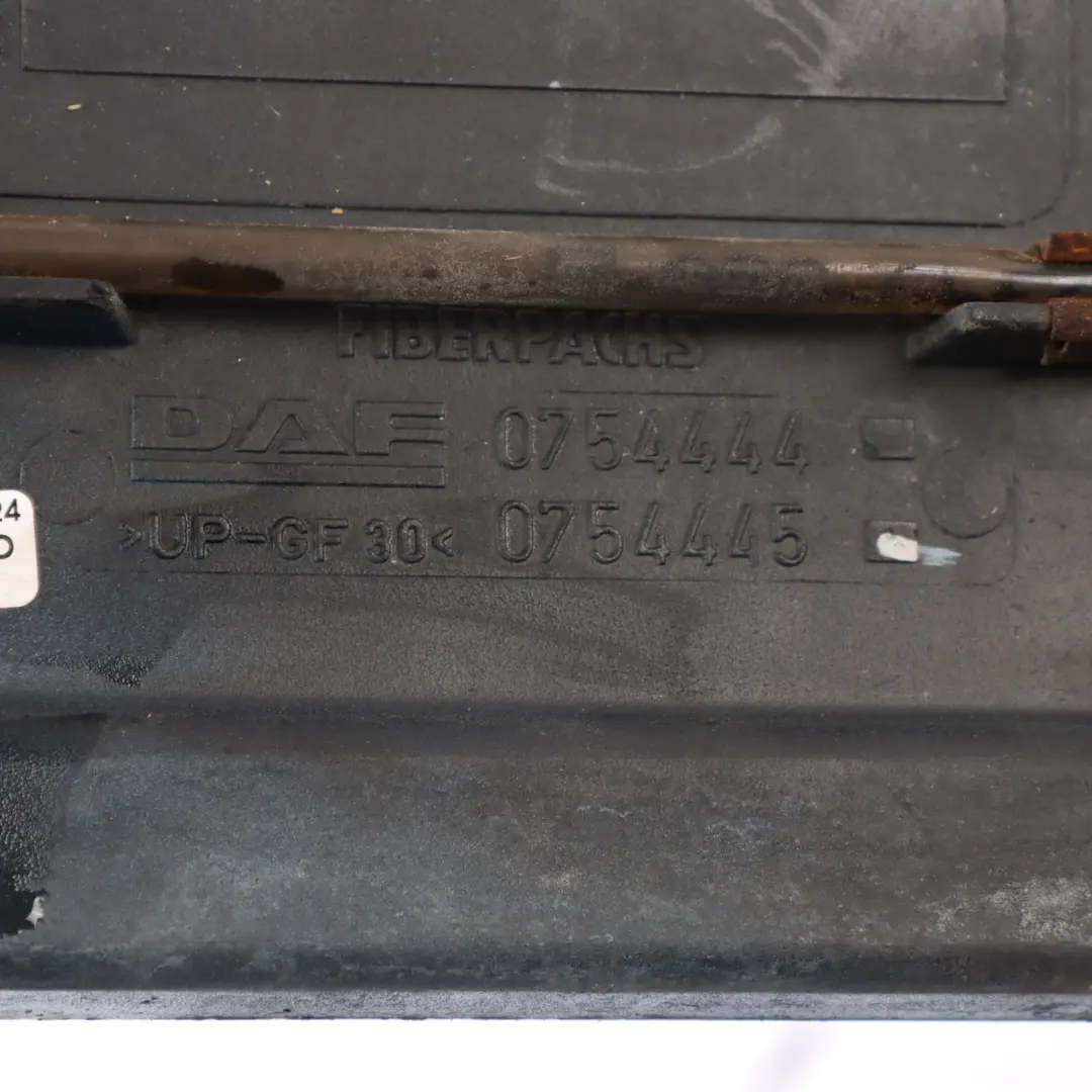 CF85 Windscreen Windshield Upper Top Trim Panel Cover Jamaica Blue to DAF with Part number 0754445 DAF CF85 Windscreen Windshield Upper Top Trim Panel Cover Jamaica Blue - SKU 0754445 - Part number 0754445