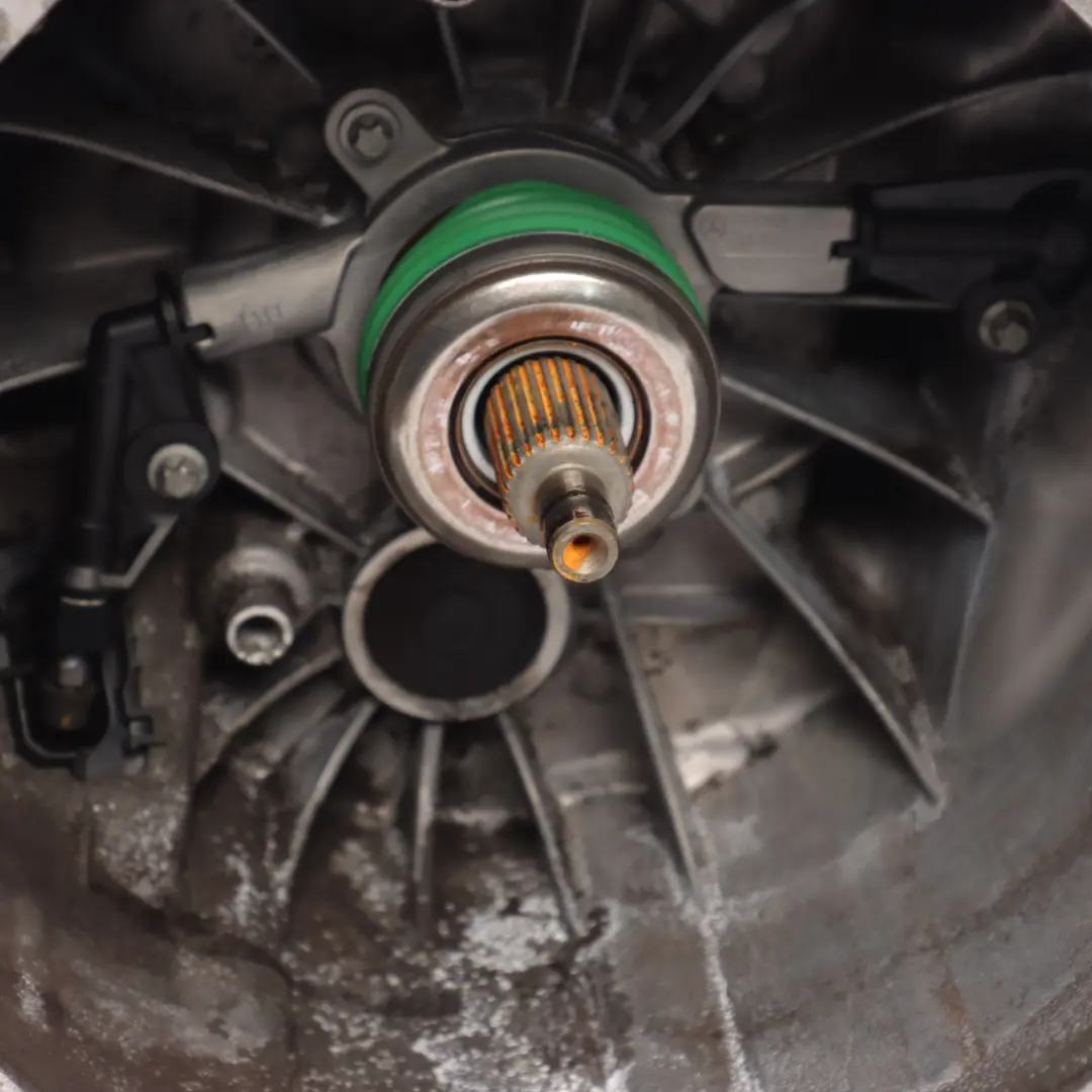 Volkswagen Crafter 2.0 TDI Manual Gearbox 6 Speed 711680 MWA 9062605200 WARRANTY - SKU 0CB300031H - Part number 0CB300031H