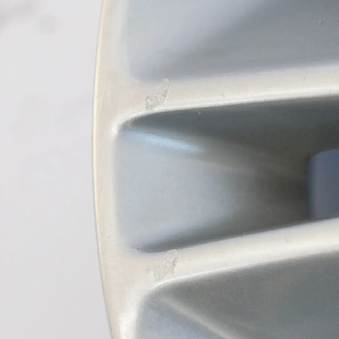 Opel Corsa D Silber Felge Leichtmetallfelge 0P033 16" 6J ET:40 K2 - SKU 0P033 K2-1 - Teilenummer 0P033 K2