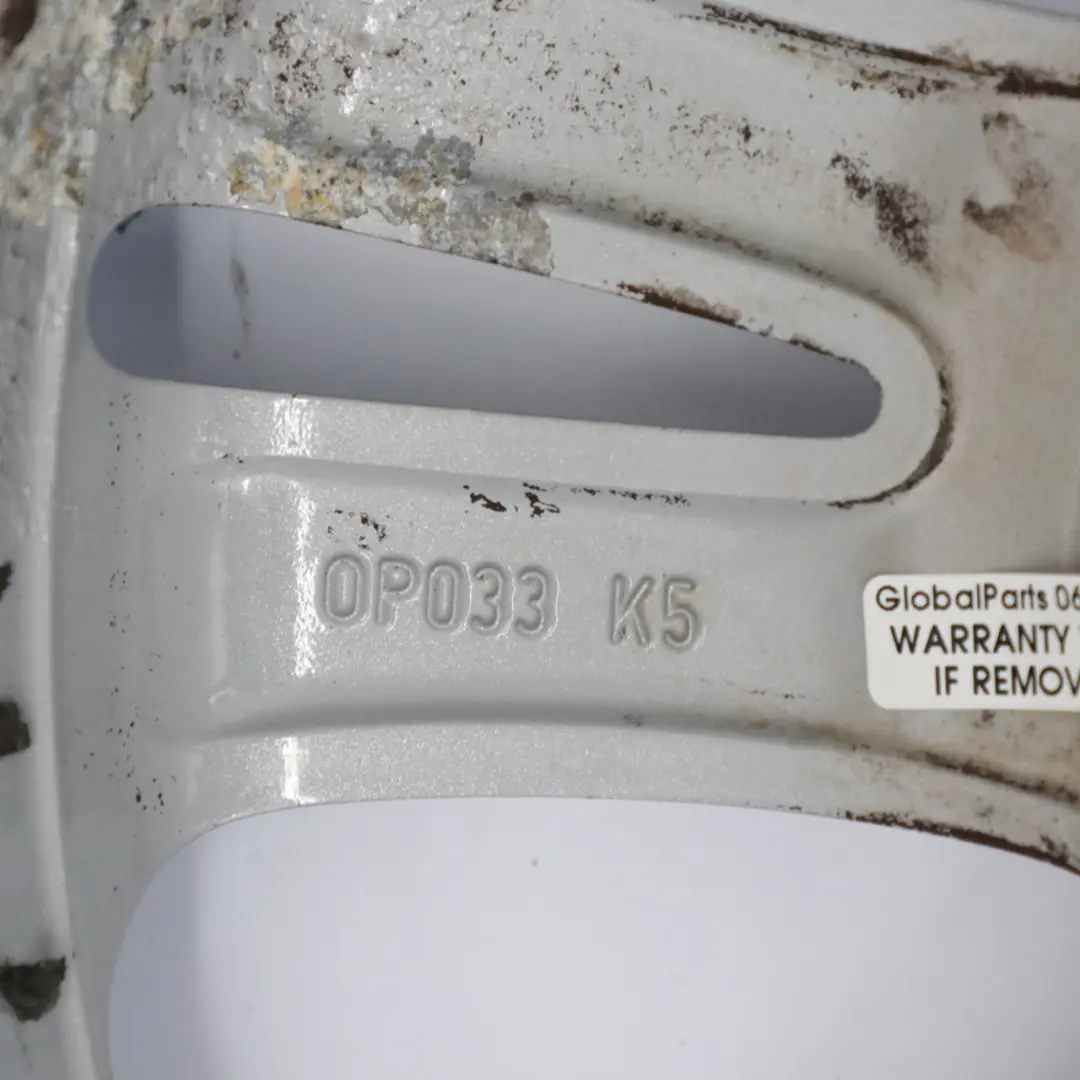 Silber Felge Leichtmetallfelge 16" 6J ET:40 für Opel Corsa D mit Teilenummer 0P033 K5 Opel Corsa D Silber Felge Leichtmetallfelge 16" 6J ET:40 - SKU 0P033K5-1 - Teilenummer 0P033 K5