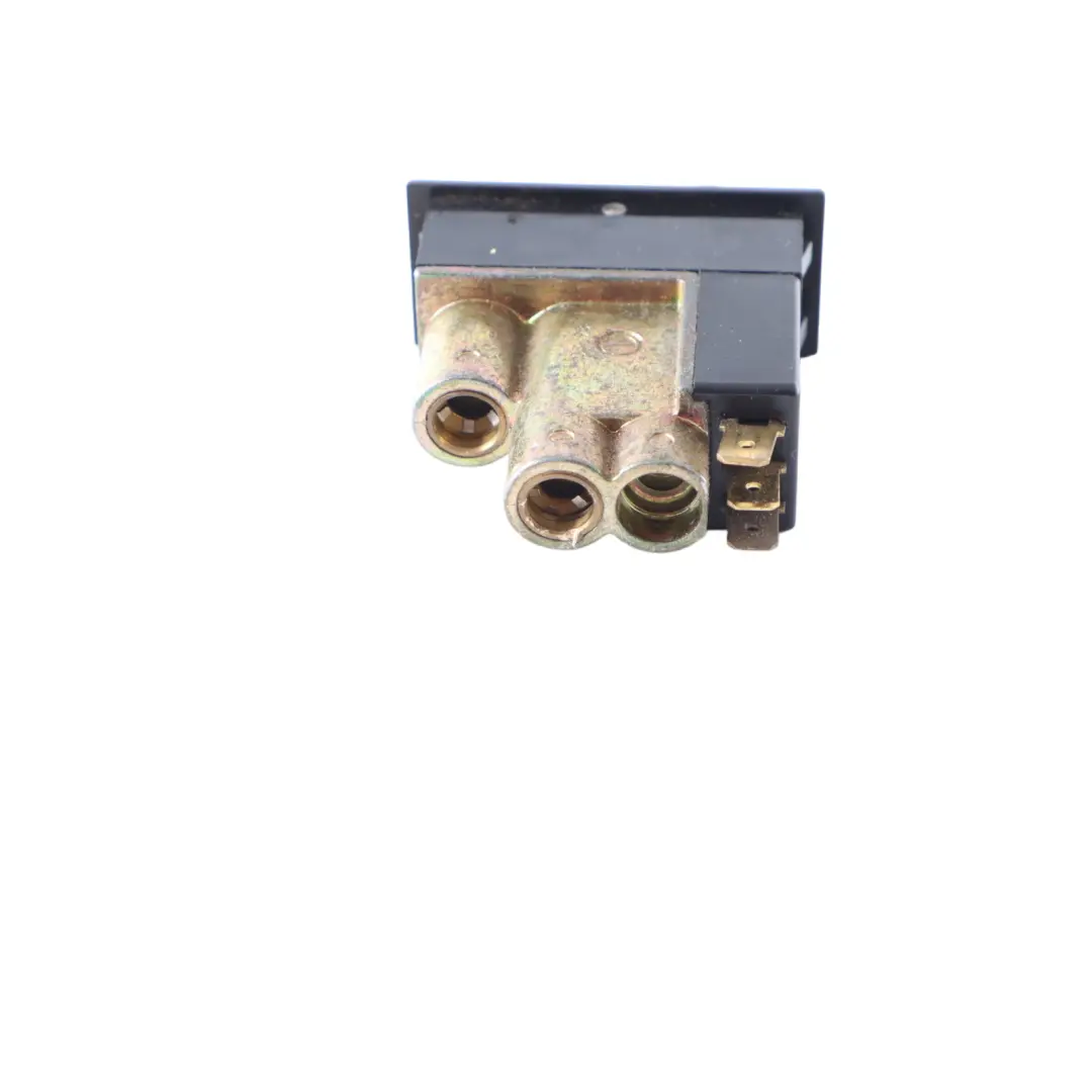 DAF 85CF Differential Lock Control Switch Differential Control Button - SKU 1207550 - Part number 1207550