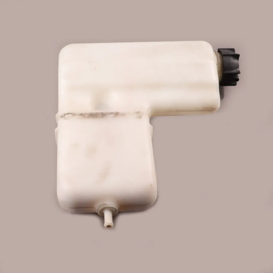 Expansion Tank LEYLAND DAF 85CF Water Coolant Overflow Reservoir to with Part number 1252071 Expansion Tank LEYLAND DAF 85CF Water Coolant Overflow Reservoir - SKU 1252071 - Part number 1252071