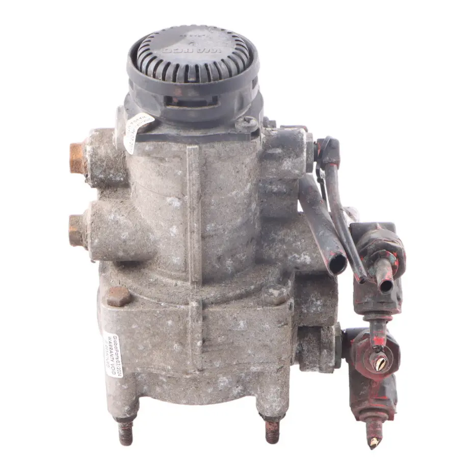 85CF Trailer Lifter Trunk Lifting Control Valve Pump Unit to DAF with Part number 1259855 DAF 85CF Trailer Lifter Trunk Lifting Control Valve Pump Unit - SKU 1259855 - Part number 1259855