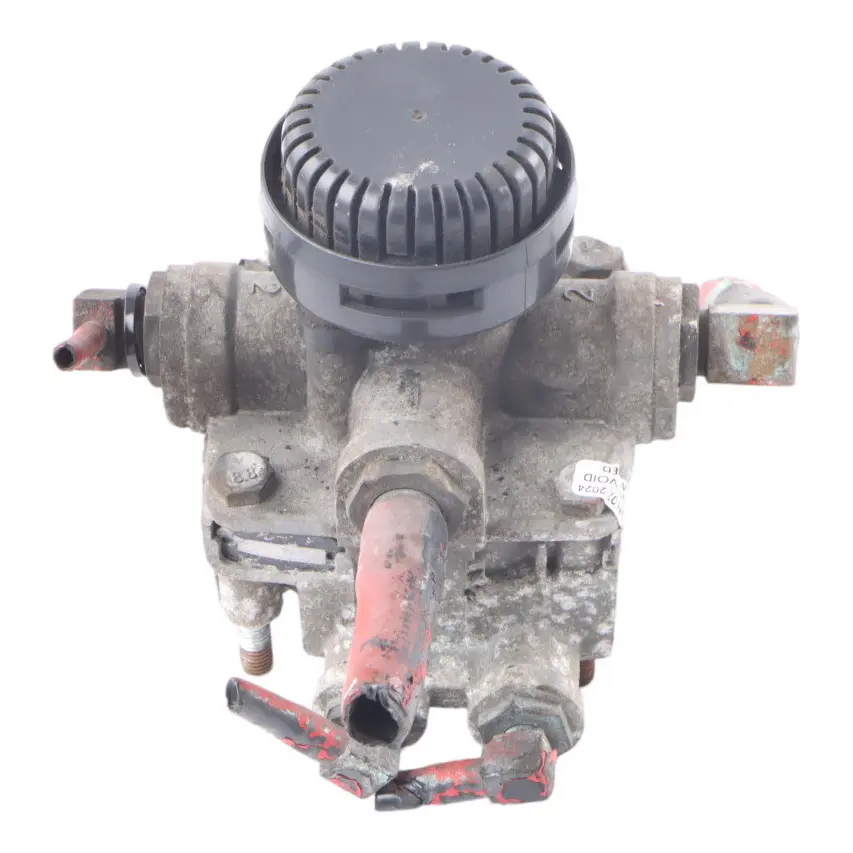 85CF Trailer Lifter Trunk Lifting Relay Valve Unit to DAF with Part number 1302103 DAF 85CF Trailer Lifter Trunk Lifting Relay Valve Unit - SKU 1302103 - Part number 1302103