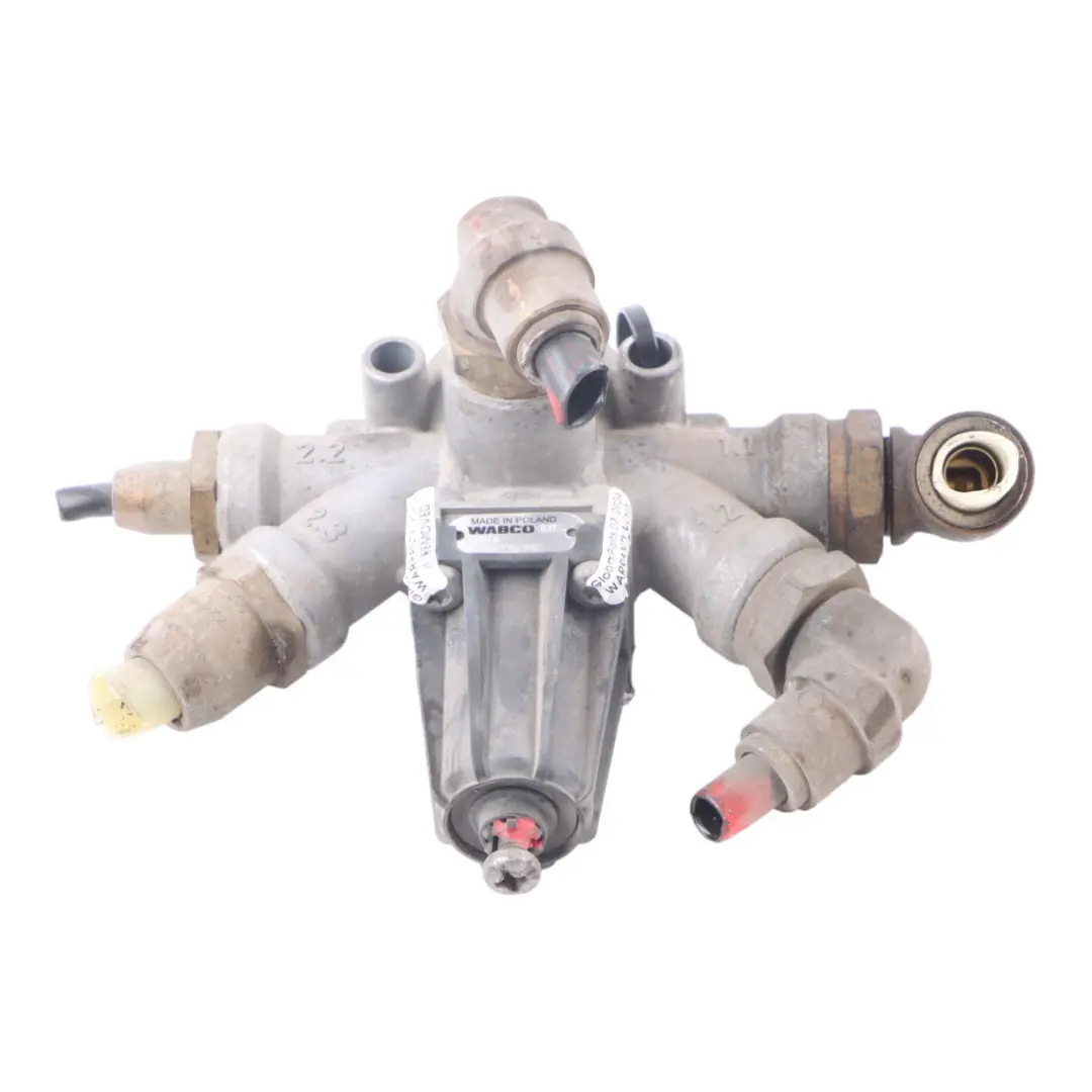 85CF Pressure Control Valve Air Sensor Pressure Limiting Valve Wabco to DAF with Part number 1305138 DAF 85CF Pressure Control Valve Air Sensor Pressure Limiting Valve Wabco - SKU 1305138 - Part number 1305138