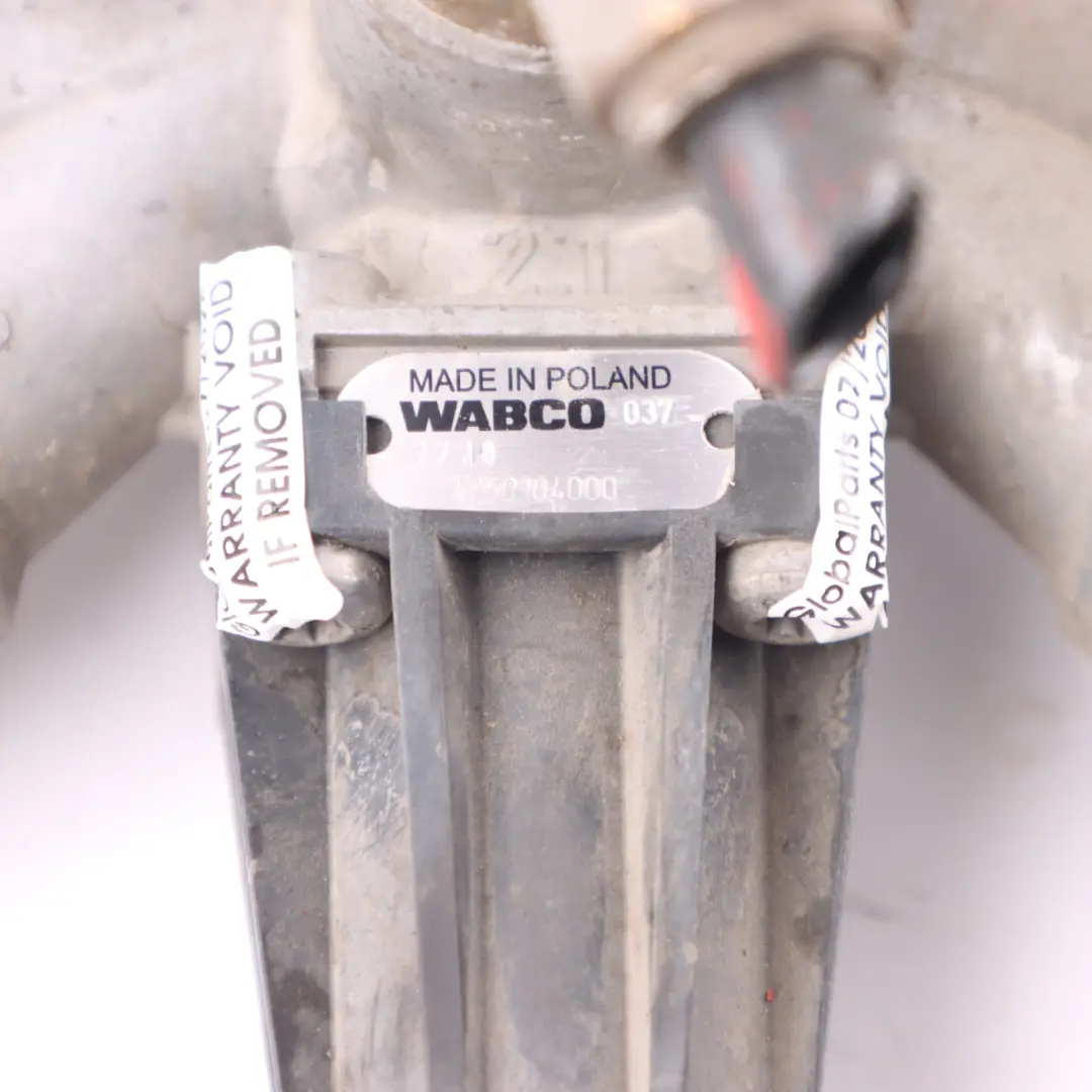 85CF Válvula Control Presión Sensor Aire Limitadora Wabco para DAF con número de pieza 1305138 DAF 85CF Válvula Control Presión Sensor Aire Limitadora Wabco - SKU 1305138 - Número de pieza 1305138