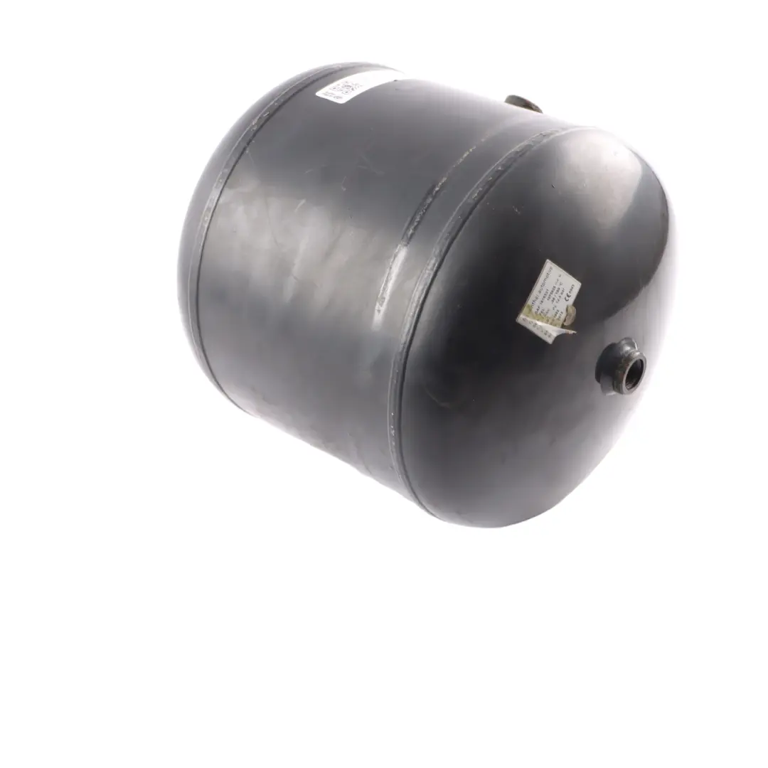 85CF Air Reservoir Tank Pneumatic Suspension System Tank Pump to DAF with Part number 1616331 DAF 85CF Air Reservoir Tank Pneumatic Suspension System Tank Pump - SKU 1616331 - Part number 1616331