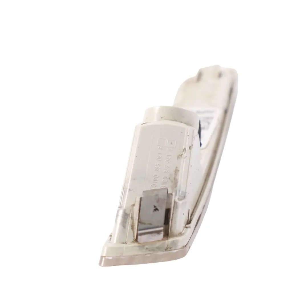 Clignotant Avant Gauche Feu pour VW Volkswagen New Beetle à propos du numéro de pièce 1C0953041Q VW Volkswagen New Beetle Clignotant Avant Gauche Feu - SKU 1C0953041Q - Numéro de pièce 1C0953041Q