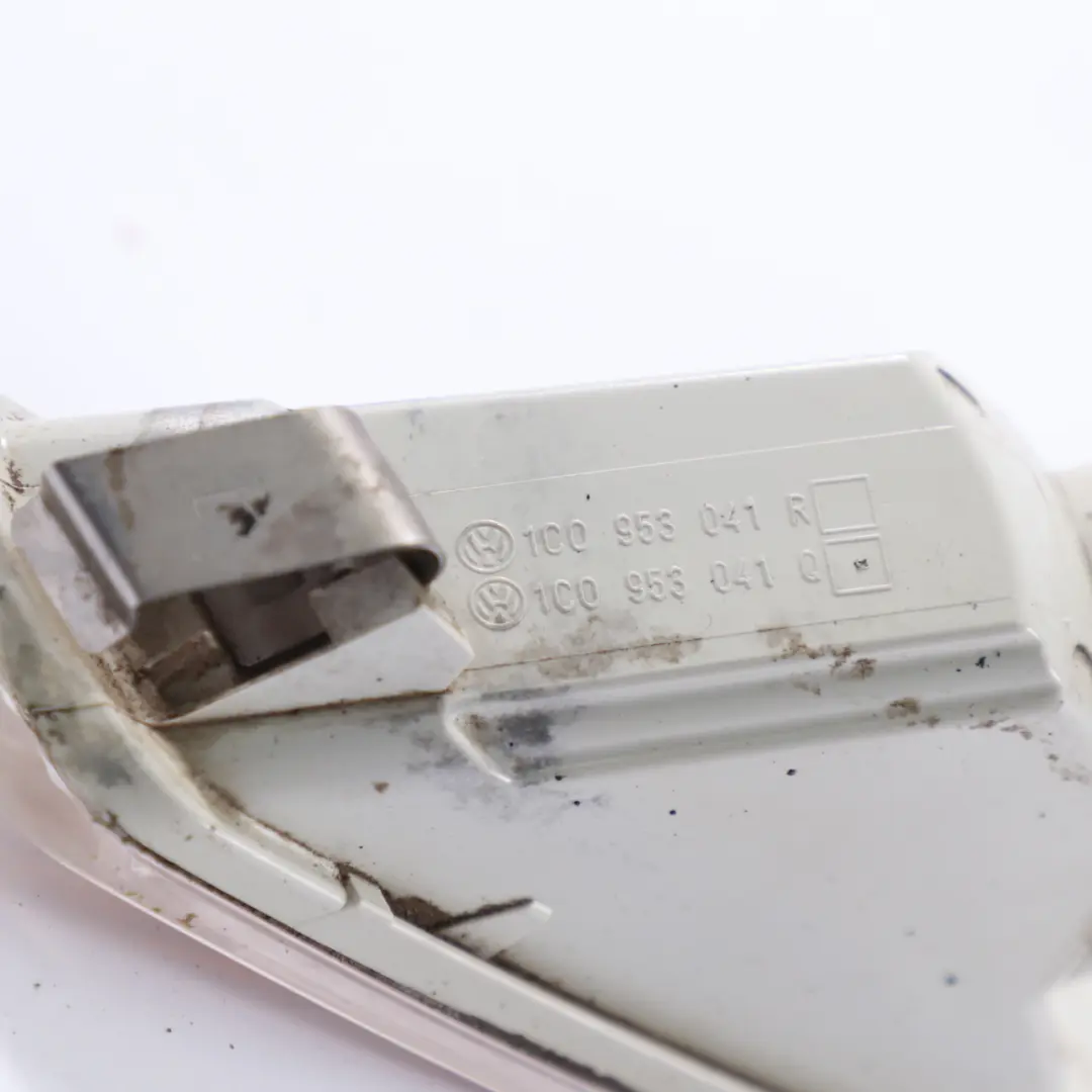 VW Volkswagen New Beetle Intermitente Delantero Izquierdo Luz - SKU 1C0953041Q - Número de pieza 1C0953041Q