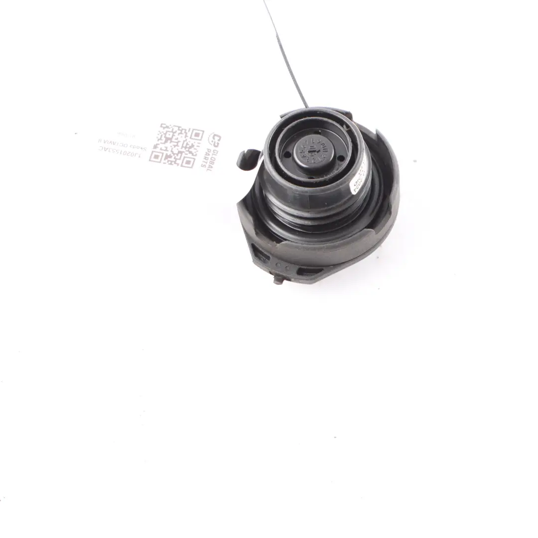 Tappo del bocchettone di rifornimento carburante per Skoda Octavia II con numero di parte 1J0201553AC Skoda Octavia II Tappo del bocchettone di rifornimento carburante - SKU 1J0201553AC - Numero di parte 1J0201553AC