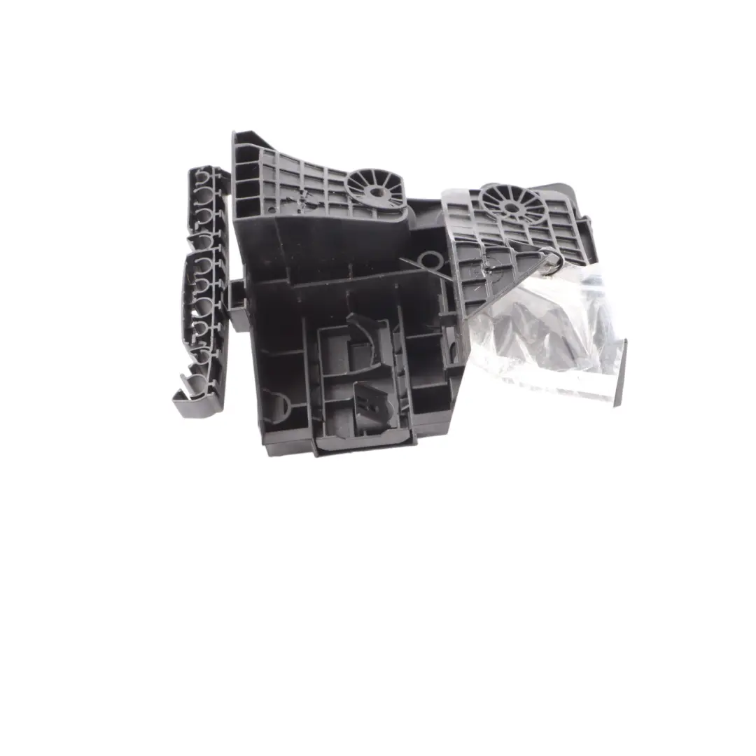 Main Relay Holder Fuse Box Support Bracket Mount to Audi A3 8P with Part number 1K0907361C Audi A3 8P Main Relay Holder Fuse Box Support Bracket Mount - SKU 1K0907361C - Part number 1K0907361C