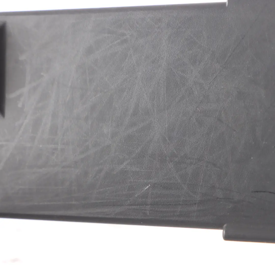 Osłona Zaślepka Fotela Przednia Przód Czarna do Audi A3 8P o numerze 1K0971981A Audi A3 8P Osłona Zaślepka Fotela Przednia Przód Czarna - SKU 1K0971981A - Numer Części 1K0971981A